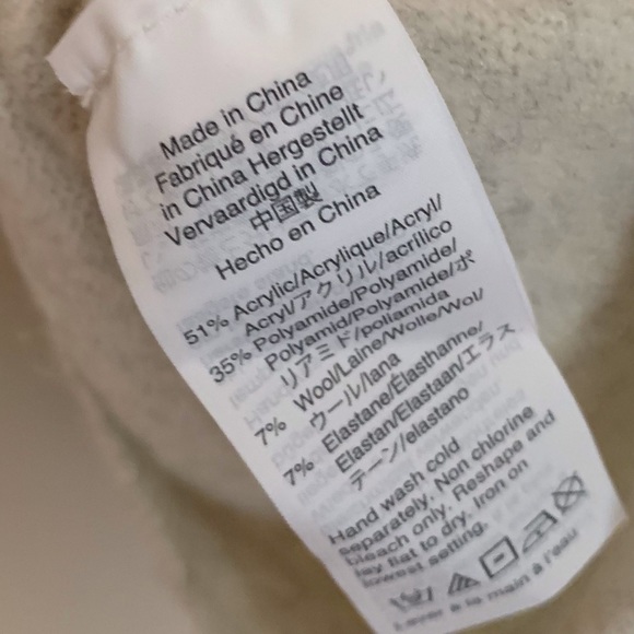 EUC J.Crew woman’s mock-neck, tunic style sweater. Oatmeal, marled color. Small. - Picture 5 of 5